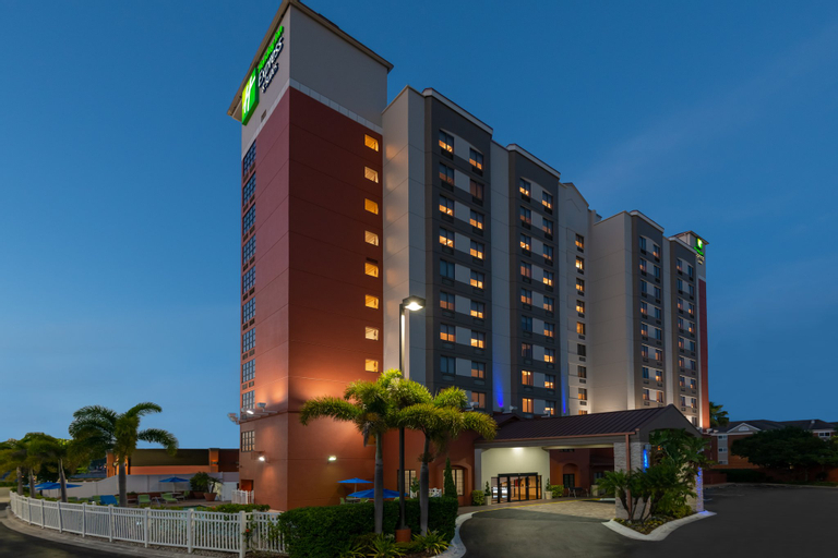 Holiday Inn Express & Suites NEAREST UNIVERSAL ORLANDO, Orange