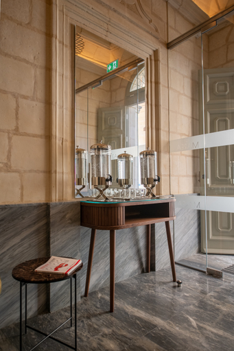 Food & Drinks 5, Marea Boutique Hotels