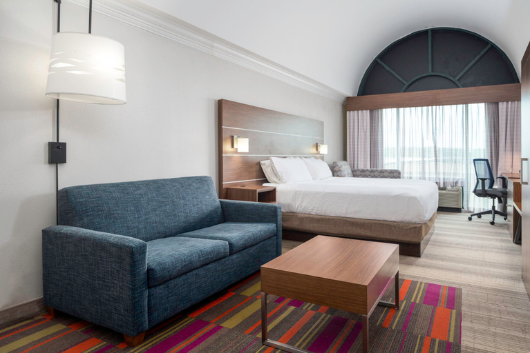 Bedroom 4, Holiday Inn Express & Suites MACON-WEST, Bibb