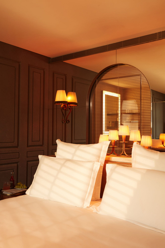 Bedroom 3, Mondrian Bordeaux Les Carmes, Gironde