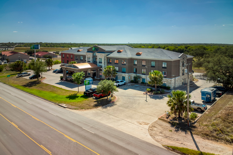 Others 5, Holiday Inn Express & Suites BEEVILLE, Bee