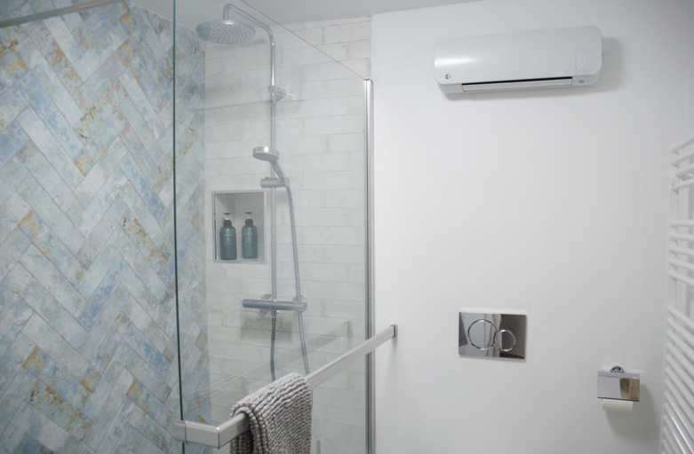 Bathroom 3, Boutique B&B El Refugio, Málaga