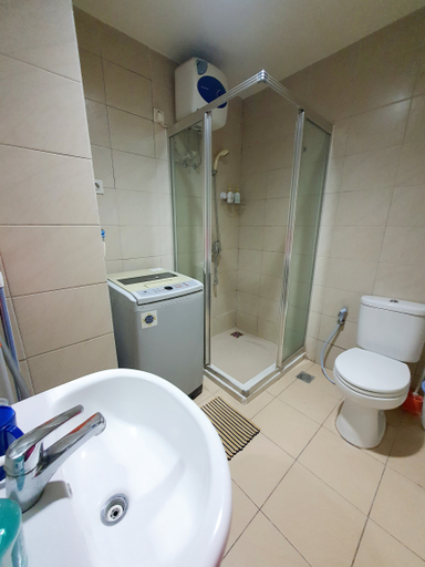 Bathroom, Central Park Mall Bersih Gratis Parkir., West Jakarta