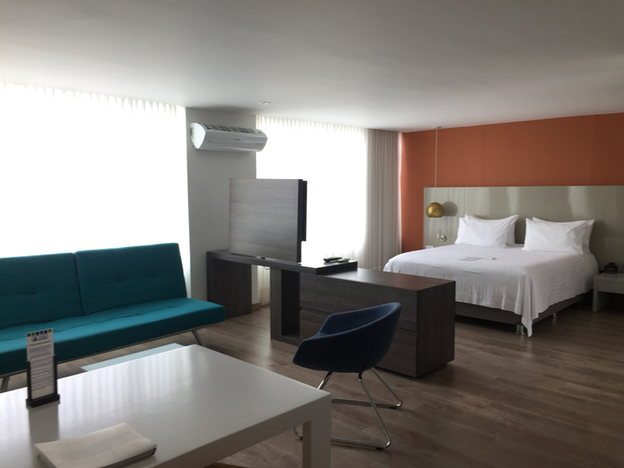 Bedroom 5, Holiday Inn Express & Suites MEDELLIN, Medellín