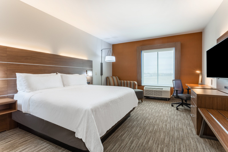 Bedroom 4, Holiday Inn Express & Suites KEARNEY, Kansas City