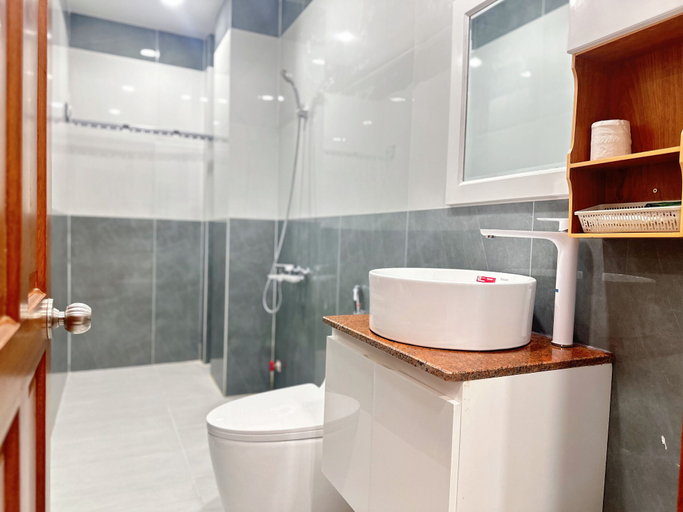 Bathroom 3, Milanesa Hotel & Apartment, Vũng Tàu