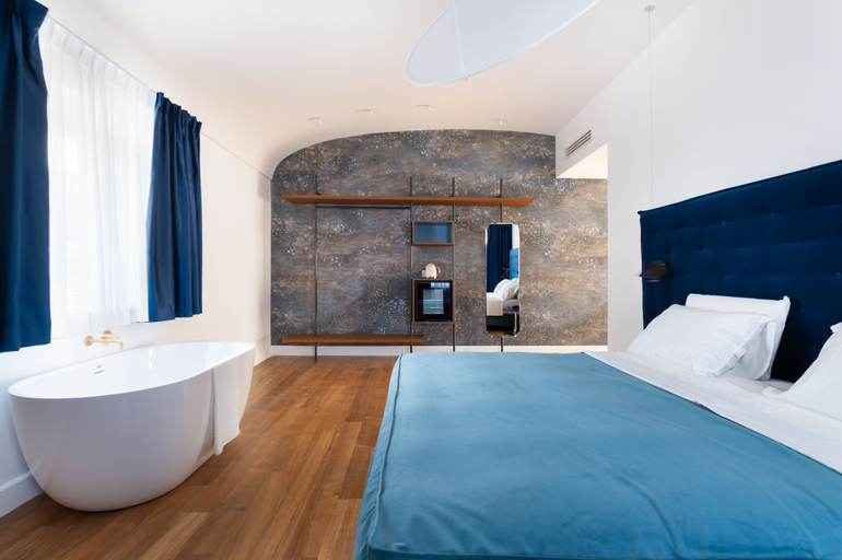 Bedroom 2, Palazzo Martinelli, Napoli