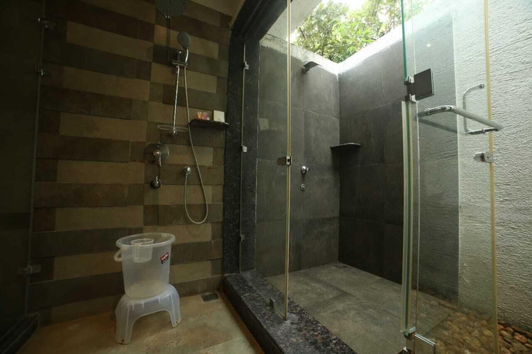 Bathroom 3, Anaya Resort, Bilaspur