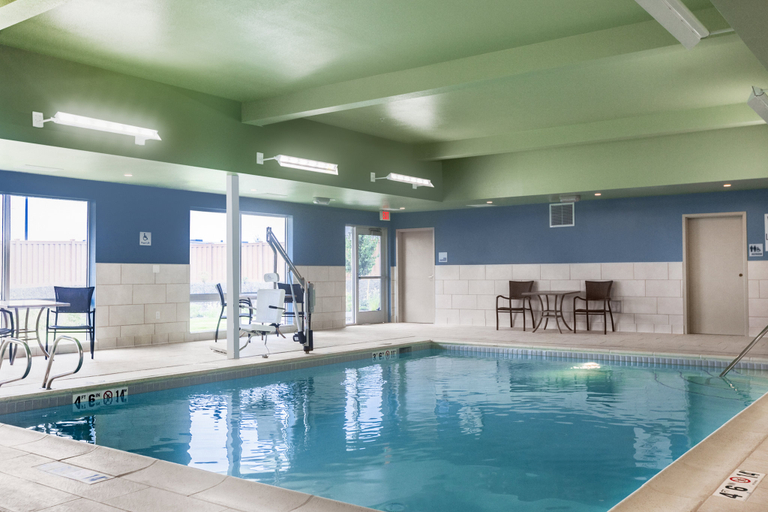 Sport & Beauty 2, Holiday Inn Express & Suites PROSSER - YAKIMA VALLEY WINE, Benton