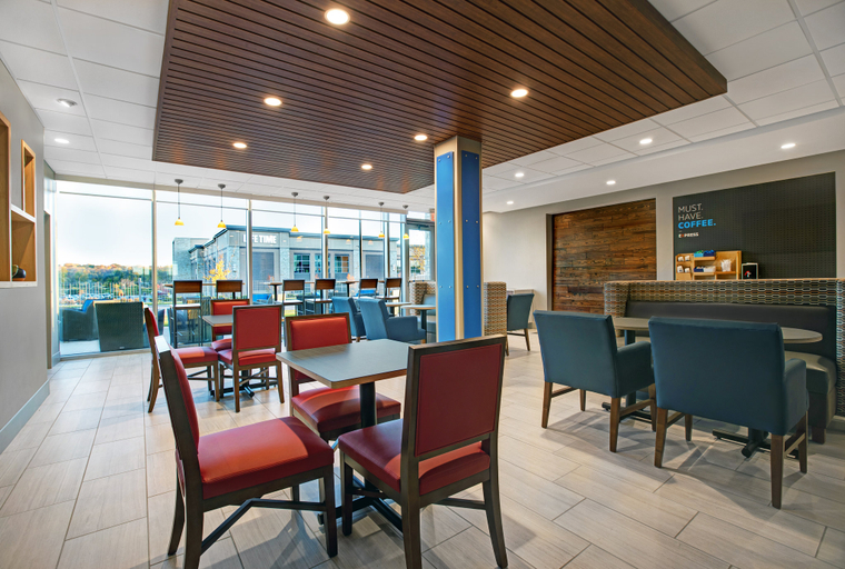 Food & Drinks 4, Holiday Inn Express & Suites MILWAUKEE - BROOKFIELD, Waukesha