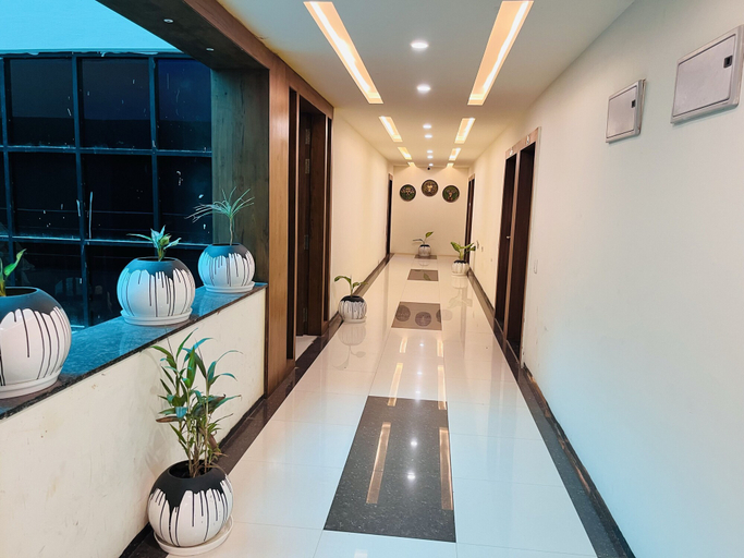 Sport & Beauty, Hotel Shree Palace, Ujjain