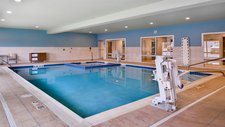 Holiday Inn Express & Suites PARKERSBURG EAST, Wood