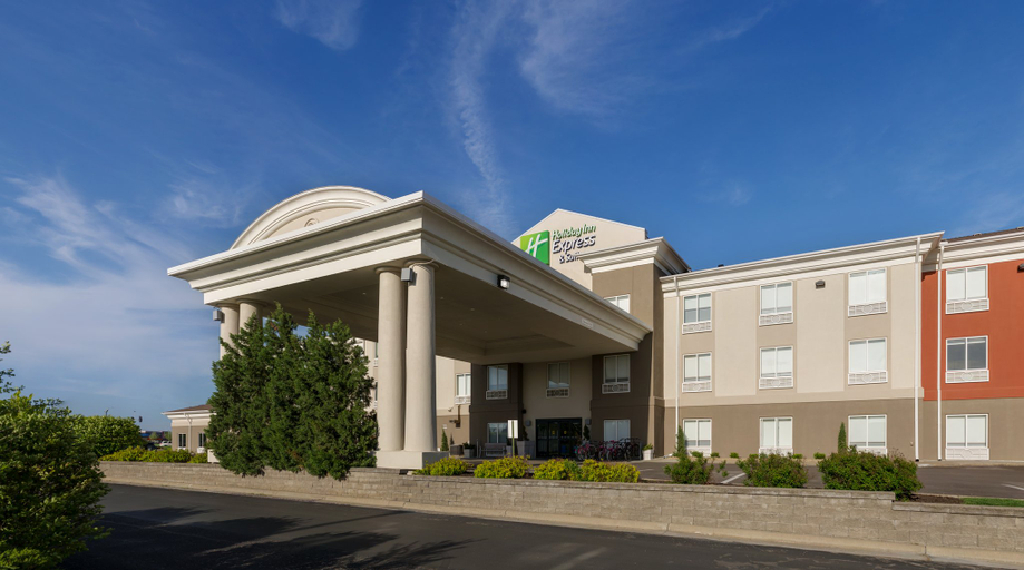 Exterior & Views 3, Holiday Inn Express & Suites LAWRENCE, Douglas