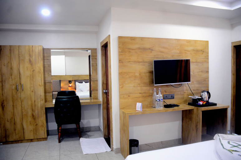 Bedroom 2, Clarks Collection Somnath, Gir Somnath
