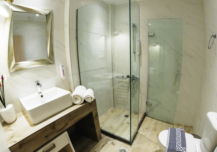 Bathroom 5, Dome Luxury Rooms, Crete