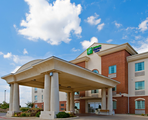 Exterior & Views 5, Holiday Inn Express & Suites LEVELLAND, Hockley