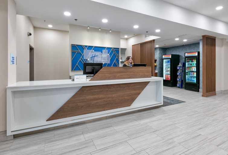 Others 3, Holiday Inn Express & Suites MINNEAPOLIS SW - SHAKOPEE, Scott