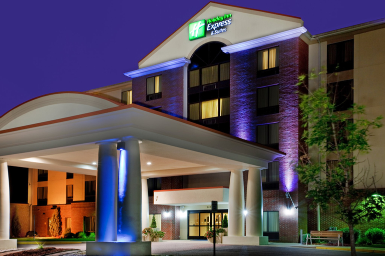 Exterior & Views 1, Holiday Inn Express & Suites CHESAPEAKE, Chesapeake
