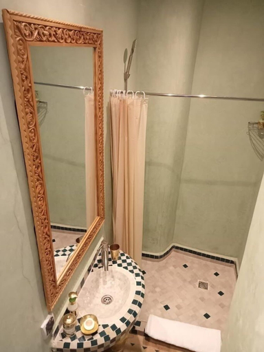 Bathroom 3, Riad Beni Sidel, Marrakech