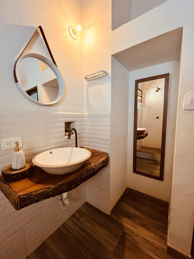 Bathroom 4, Hotel Casa Isabelita, San Zenón