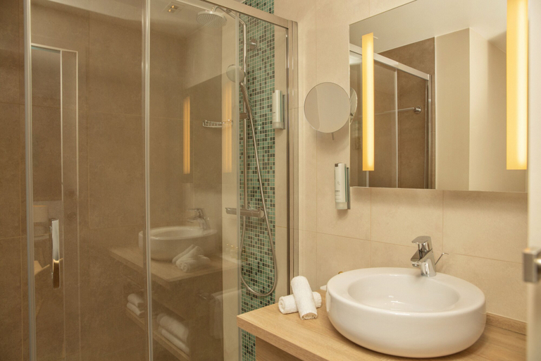Bathroom 4, Hôtel Le B d’Arcachon by Inwood Hotels, Gironde