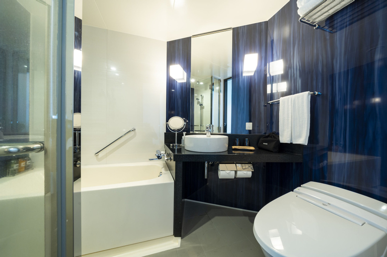 Bathroom 5