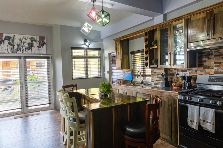 Food & Drinks 5, Topaz Apartment Villa - Piton View