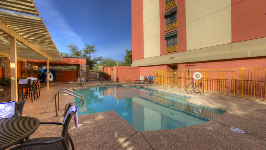 Sport & Beauty 2, Holiday Inn Express & Suites TEMPE, Maricopa