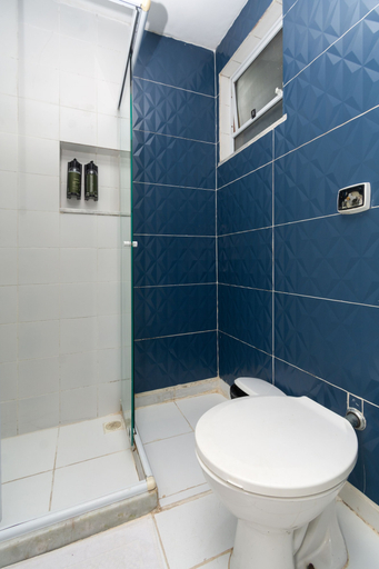 Bathroom 4, Bamboo Rio Hostel, Rio de Janeiro
