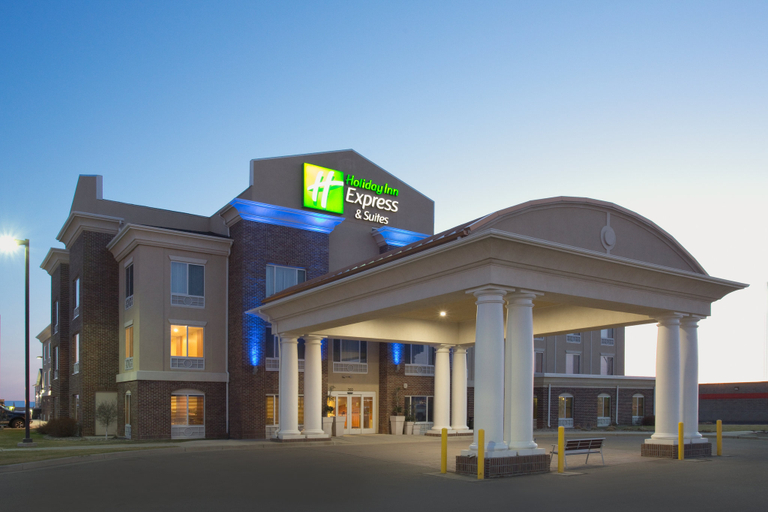 Exterior & Views 4, Holiday Inn Express & Suites MINOT, Ward
