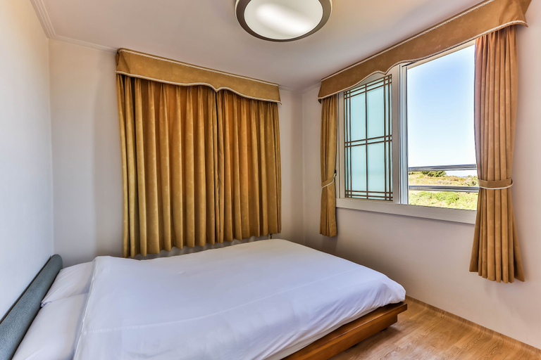 Bedroom 2, Sea Eco Beach, Jeju