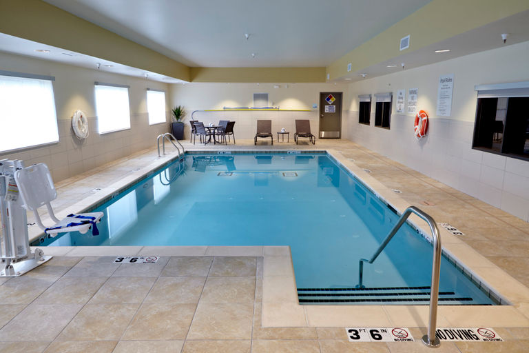 Sport & Beauty 2, Holiday Inn Express & Suites TAHLEQUAH, Cherokee