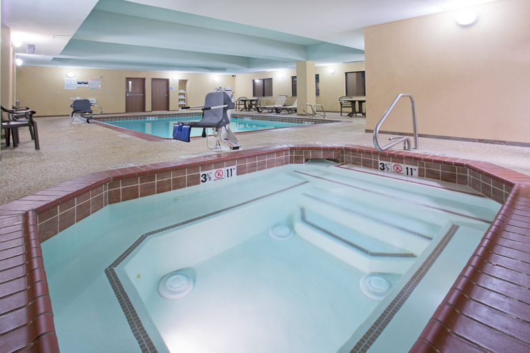 Sport & Beauty 2, Holiday Inn Express & Suites LAS VEGAS, San Miguel