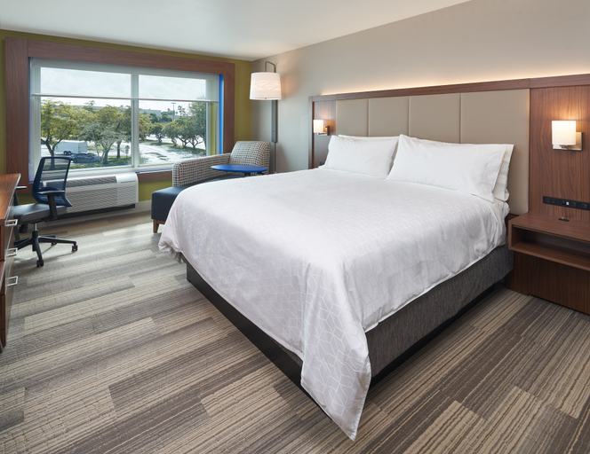 Bedroom 3, Holiday Inn Express & Suites DORAL - MIAMI, Miami-Dade