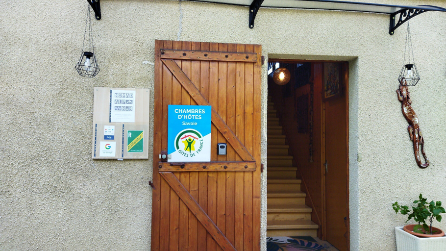 Exterior & Views 2, NOMAD ALP B&B, Savoie