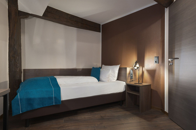 Bedroom 4, Trip Inn Hotel Sachsenhausen, Frankfurt am Main