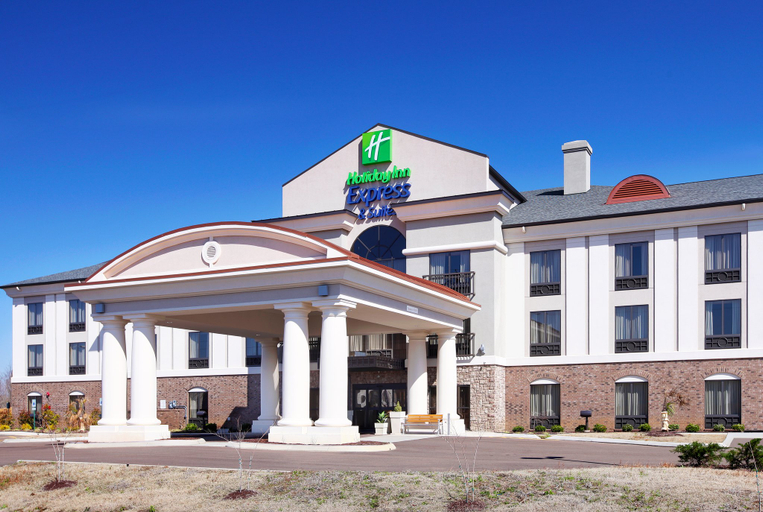 Exterior & Views 3, Holiday Inn Express & Suites COVINGTON by IHG, Tipton