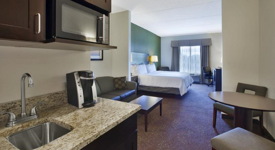 Bedroom 3, Holiday Inn Express & Suites SAGINAW, Saginaw