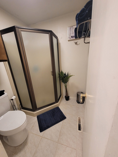 Bathroom, Grandote Lodge, Huerfano