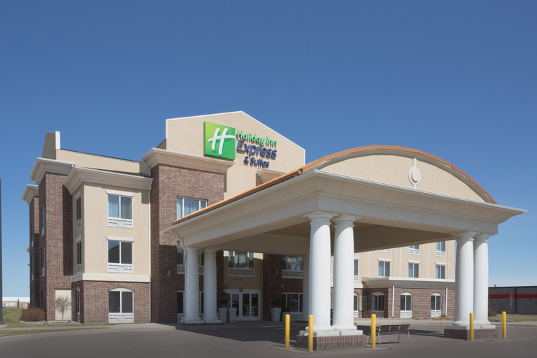 Exterior & Views 3, Holiday Inn Express & Suites MINOT, Ward