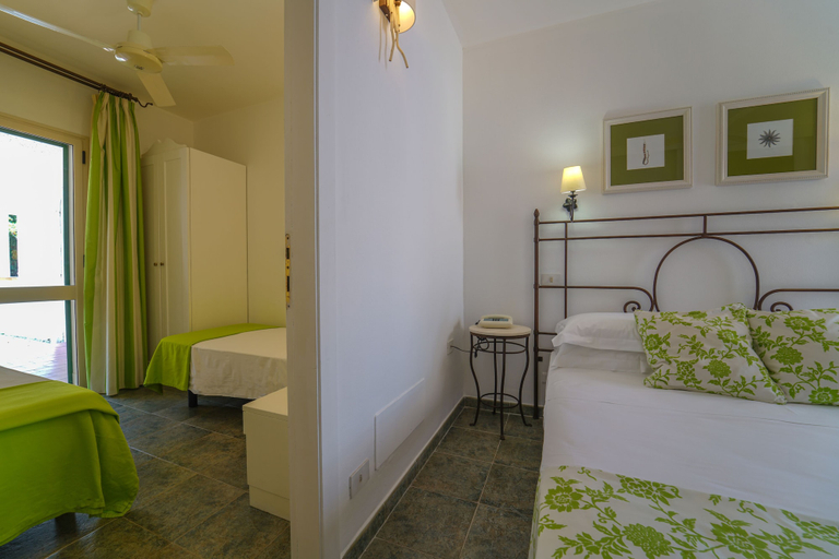 Bedroom 3, Cefalù resort - Sporting Club, Palermo