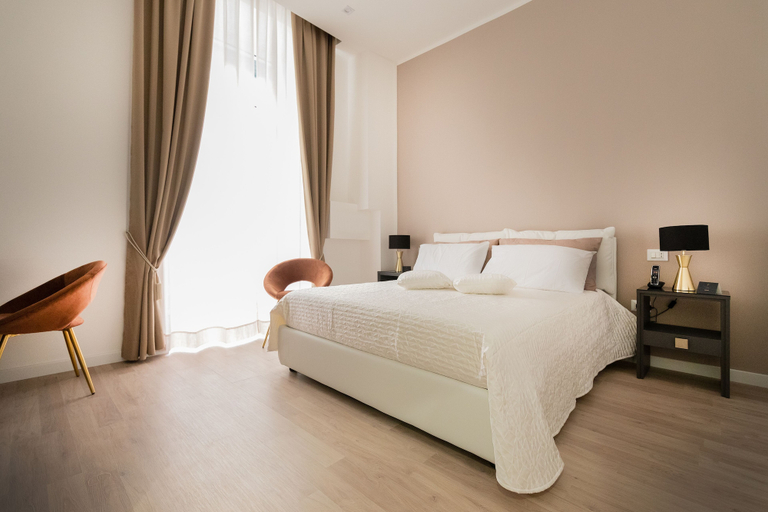 Bedroom 5, FJ Bianco Guest House, Napoli