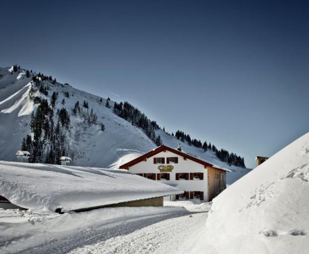 Exterior & Views 2, Berghotel Altes Wallberghaus, Miesbach