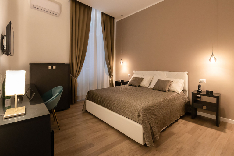 Bedroom 5, FJ Bianco Guest House, Napoli