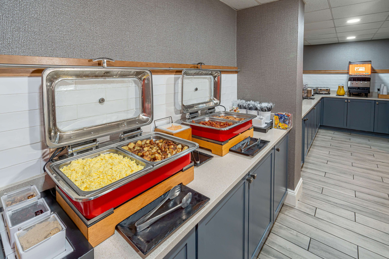 Food & Drinks 5, Hampton Inn & Suites Nashville-Vanderbilt-Elliston Place, Davidson