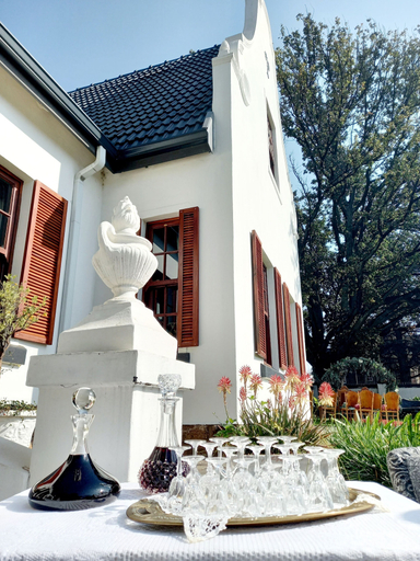 Exterior & Views 2, Oak View Manor, Ekurhuleni