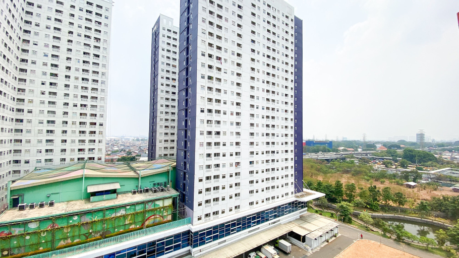 Exterior & Views 2, Modern And Classic 2Br At Green Pramuka City Apartment, Central Jakarta