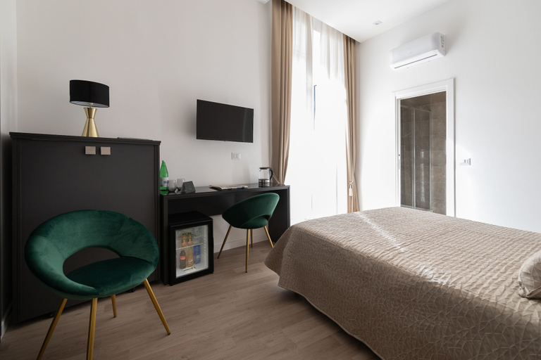 Bedroom 4, FJ Bianco Guest House, Napoli