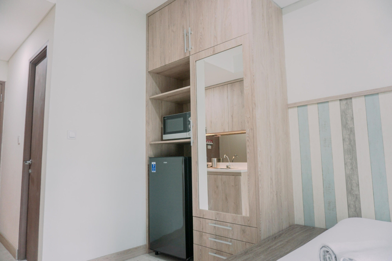 Bedroom 2, Good Choice And Homey Studio Apartment At B Residence, Tangerang Selatan