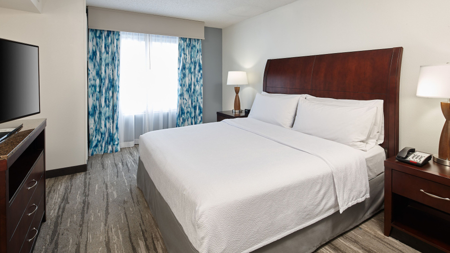 Bedroom 3, Hilton Garden Inn Merrillville, Lake